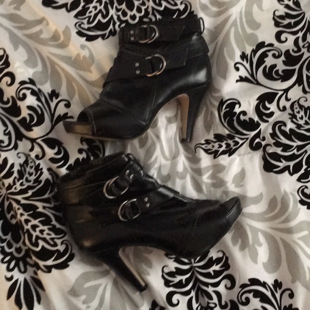 Ankle boots